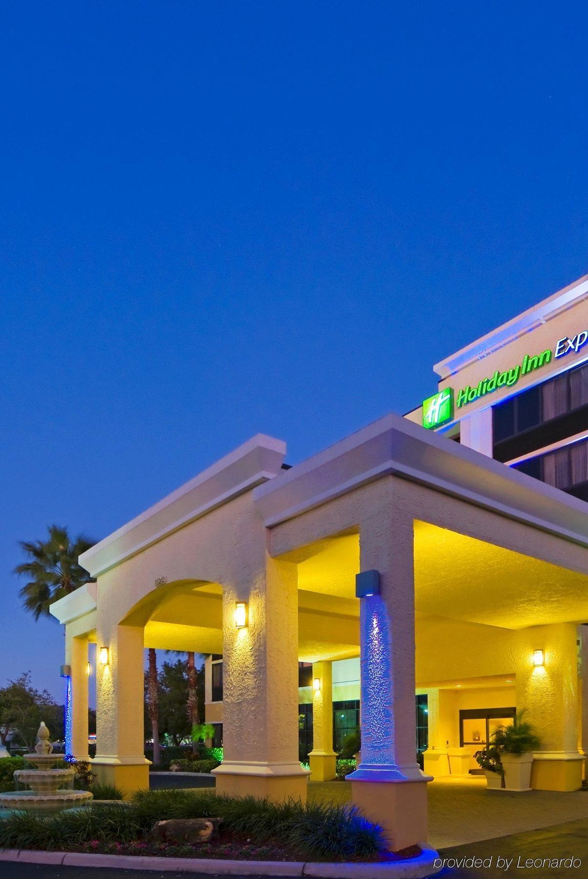 Holiday Inn Express Hotel & Suites Kendall East-Miami By Ihg Kültér fotó